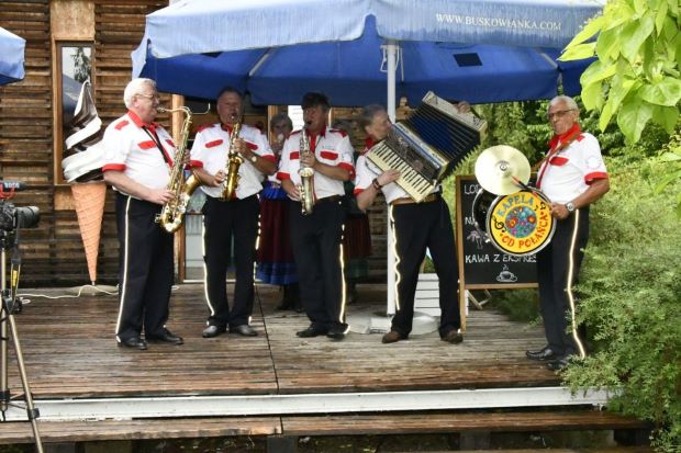 77_folklor001.jpg